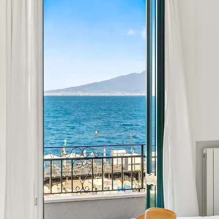 Apartamento Sorrentovibes - Seaview On The & Amazing Views Terrace Península Sorrentina